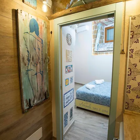 The Cave * 那不勒斯