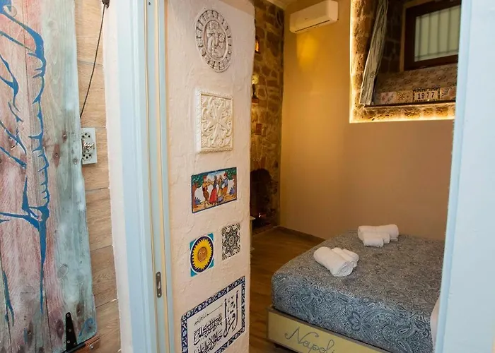 The Cave Lejlighed *